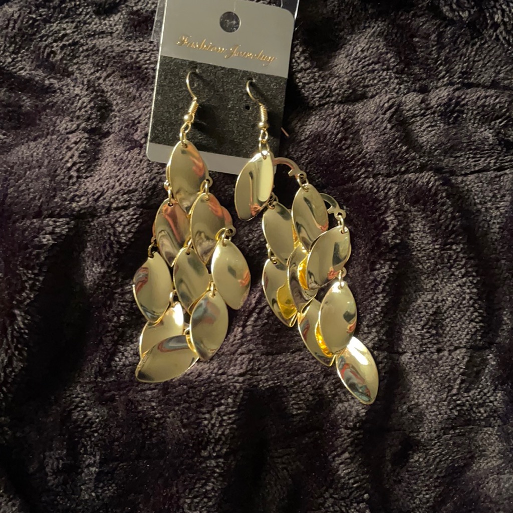 Dangle Earrings BlBl